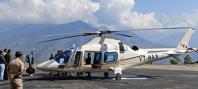 helicopter 1 ट्रेकिंग के दौरान फंसे मुख्य चुनाव आयुक्त को 19 घंटे बाद किया रेस्क्यू