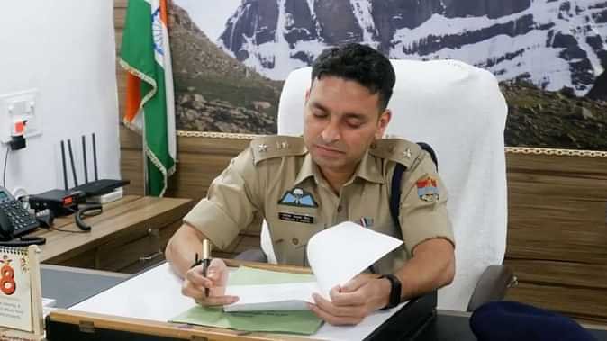 ssp nainital निलम्बित पुलिसकर्मियों को दीपावली का तोहफा, एसएसपी ने किया बहाल