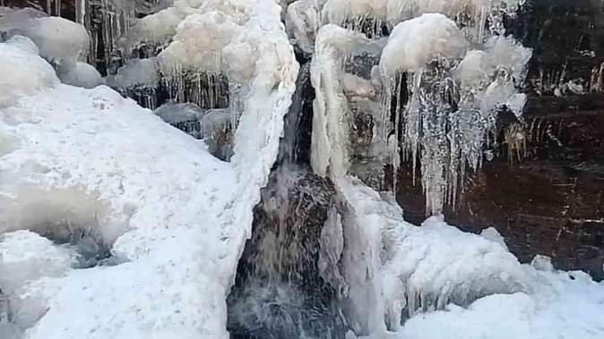 snowfall in badrinath गंगोत्री-यमुनोत्री, केदारनाथ और बदरीनाथ धाम में बर्फबारी