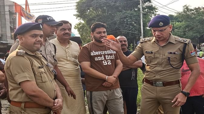 rudrapur me bap bete ki hatya दोहरे हत्याकांड से दहला रुद्रपुर: बाप-बेटे की गोली मारकर हत्या