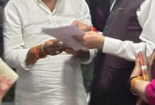 1762095176025 1 देहरादून में विधायक कैड़ा ने सीएम को बताई भीमताल क्षेत्र की समस्याएं