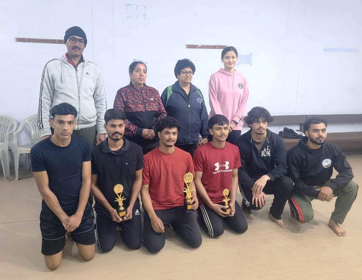 2 पंत विश्वविद्यालय में योगा (पुरूष) प्रतियोगिता 2024-25 के विजेता घोषित