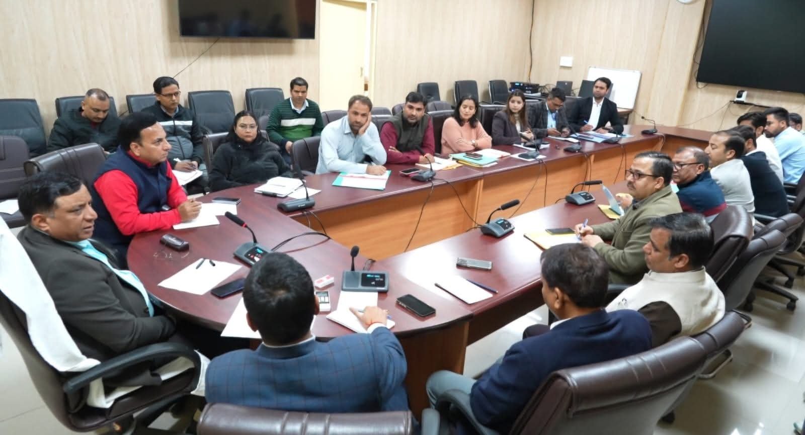 FB IMG 1764341266380 मीडिया से बेहतर समन्वय बनाएं जिला सूचना अधिकारी : तिवारी