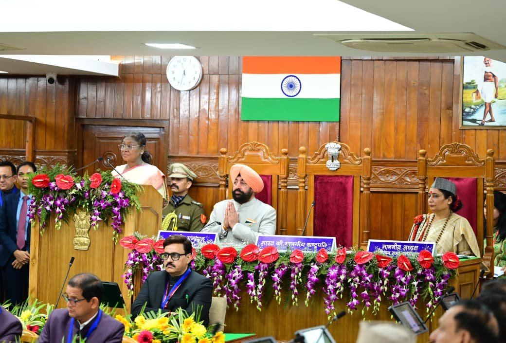 IMG 20251103 WA0022 राष्ट्रपति द्रौपदी मुर्मु ने विधानसभा के विशेष सत्र को किया संबोधित 