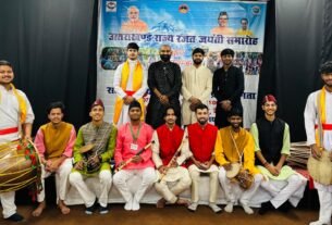 IMG 20251107 WA0039 राज्य स्तरीय वाद्य यंत्र प्रतियोगिता में यूओयू के राहुल ने पहला स्थान पाकर झटका 21000 का इनाम