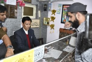 IMG 20251113 WA0078 हल्द्वानी में फर्जी प्रमाण पत्र बनाने का भंडाफोड़, अराजनबीस फैजान मिकरानी के घर से मिले फर्जी दस्तावेज