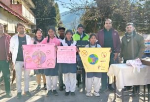 IMG 20251127 WA0037 पदमपुरी इंटर कॉलेज में एचआईवी/एड्स जागरूकता गोष्ठी आयोजित