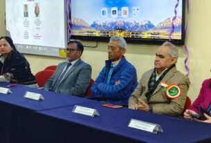 IMG 20251128 WA0006 डीएसबी कैंपस से निकले वैज्ञानिक डॉ. रूप सिंह भाकुनी ने छात्रों को दी सफलता की प्रेरणा