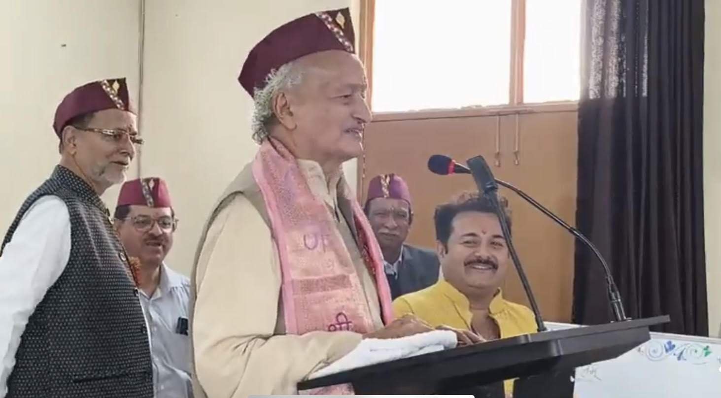 photo 08 रुद्रपुर में तीन दिवसीय राष्ट्रीय कुमाऊँनी भाषा सम्मेलन का हुआ उद्घाटन