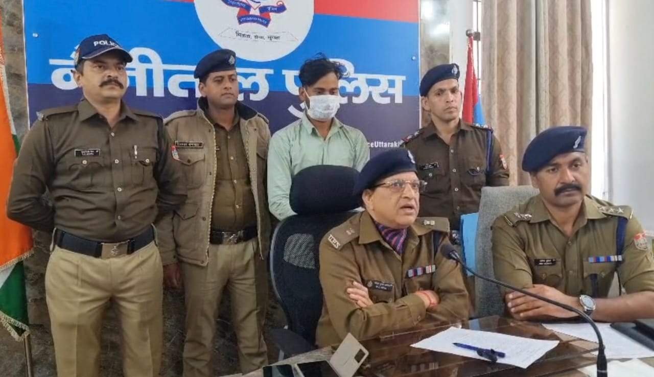 हल्द्वानी : शोरूम से स्कूटी चुराने वाला शातिर गिरफ्तार 1 15HLD1 हल्द्वानी : शोरूम से स्कूटी चुराने वाला शातिर गिरफ्तार