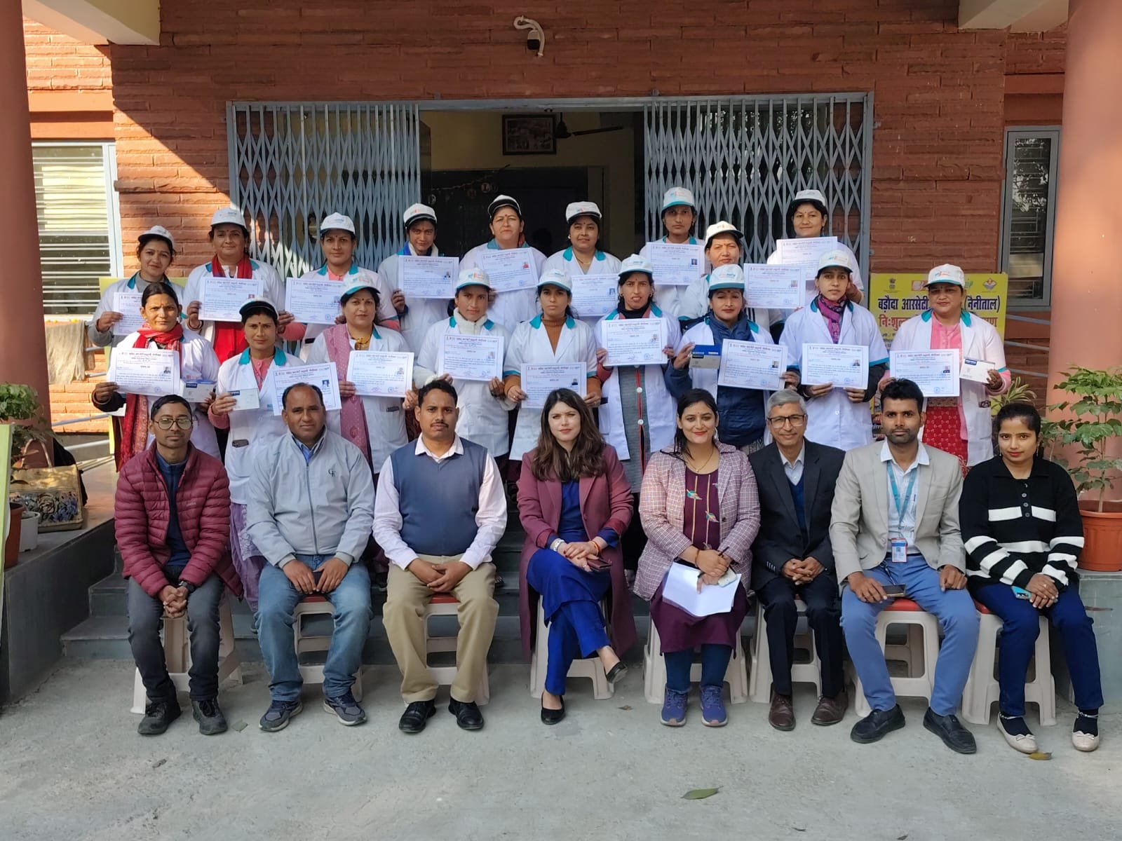 बड़ौदा आरसेटी हल्द्वानी में बैंक मित्र–बीसी सखी प्रशिक्षण कार्यक्रम सम्पन्न, 18 प्रशिक्षुओं को मिला कौशल विकास का लाभ 1 IMG 20251210 WA0021 बड़ौदा आरसेटी हल्द्वानी में बैंक मित्र–बीसी सखी प्रशिक्षण कार्यक्रम सम्पन्न, 18 प्रशिक्षुओं को मिला कौशल विकास का लाभ