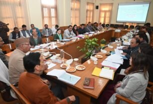 IMG 20251211 WA0005 ठेकेदारी प्रथा खत्म करते हुए पॉली हाउस निर्माण हेतु किसानों के खाते में सीधे धनराशि जमा कराई जाए : उद्यान मंत्री