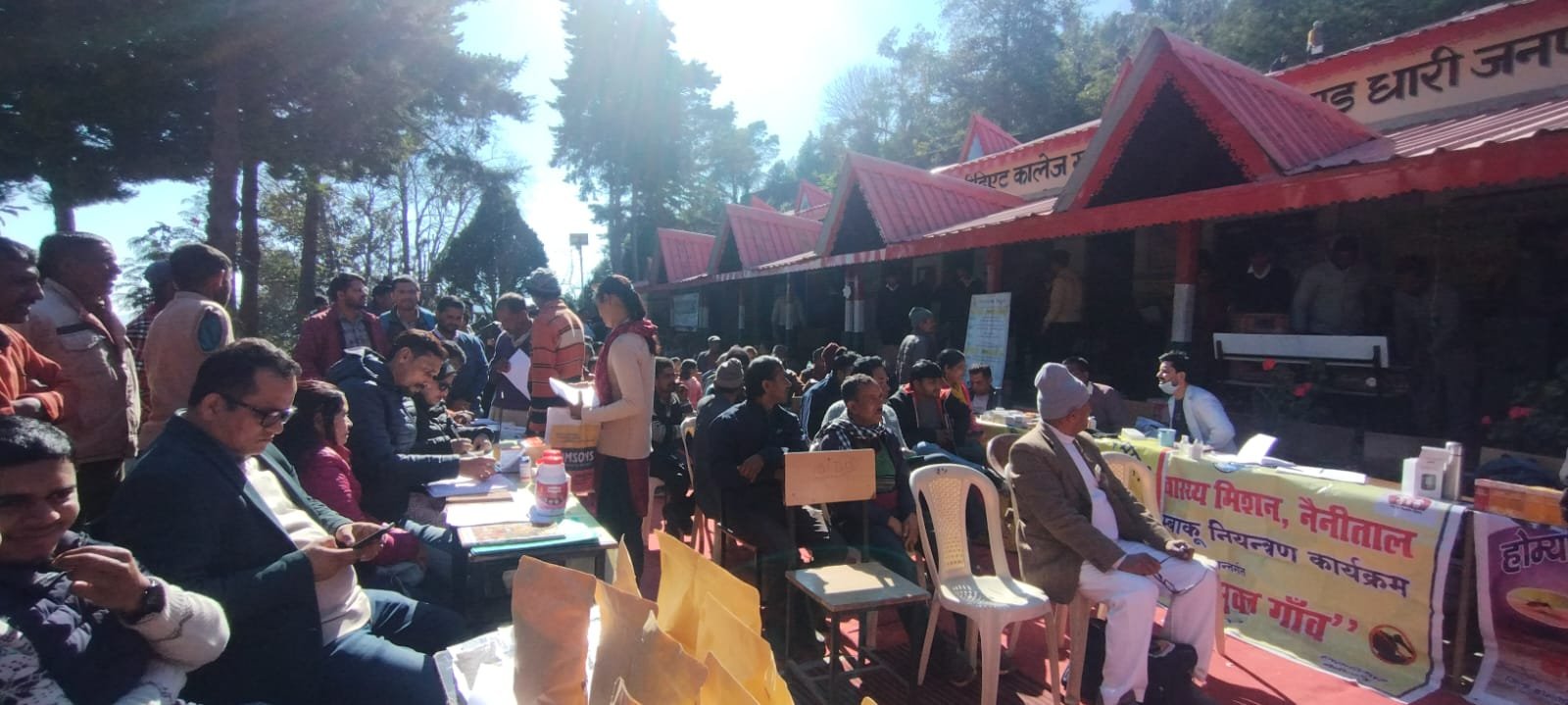IMG 20251224 WA0009 गुनियालेख में बहुद्देशीय शिविर से सैकड़ों ग्रामीणों को त्वरित लाभ