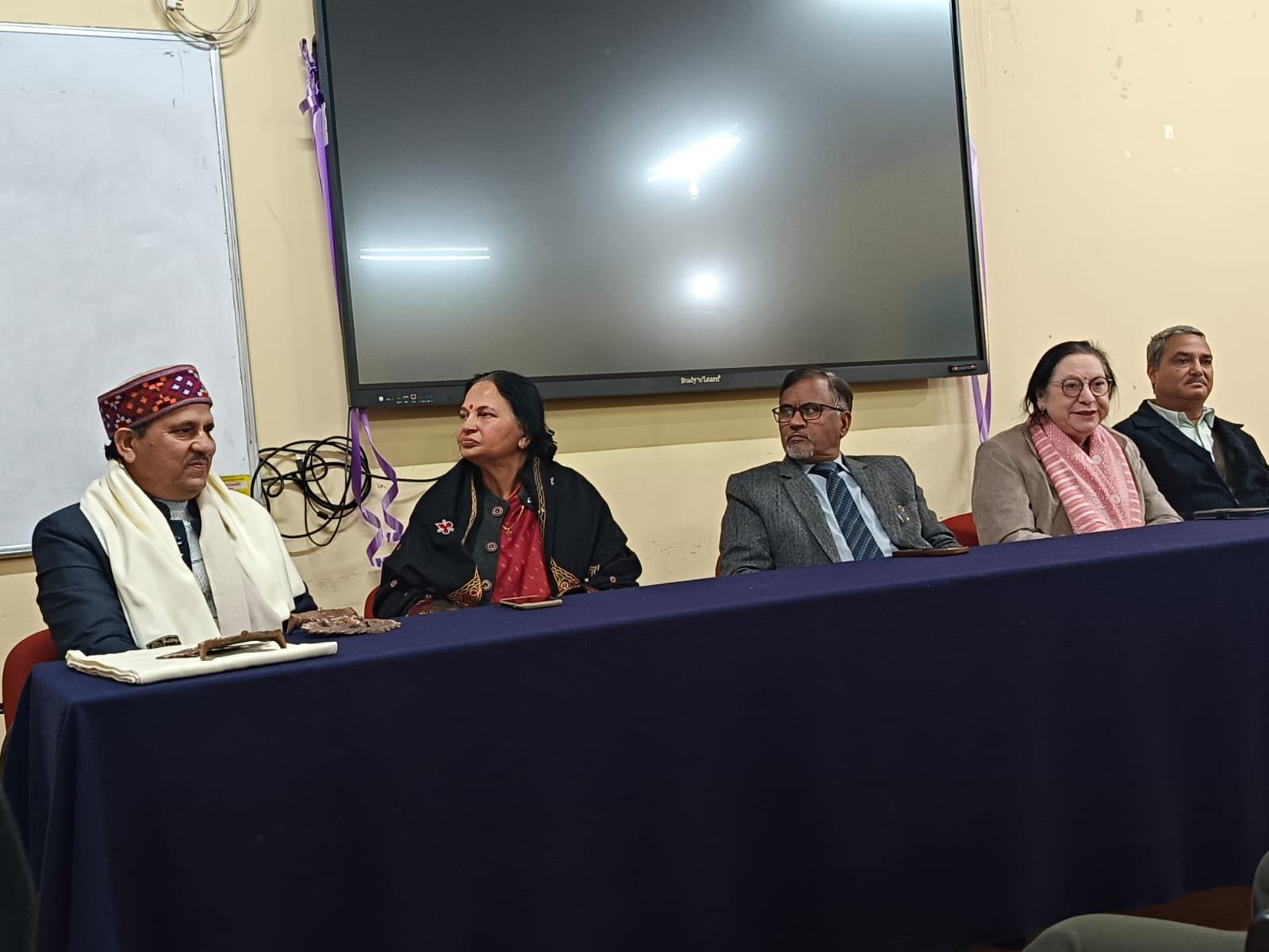 कुविवि के प्रो. जीतराम और प्रो. गिरीश तिवारी सेवानिवृत, समारोह में दी विदाई 2 IMG 20251231 WA0014 कुविवि के प्रो. जीतराम और प्रो. गिरीश तिवारी सेवानिवृत, समारोह में दी विदाई