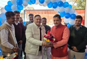 IMG 20260114 WA0011 हल्द्वानी में 13वें आँचल मिल्क पार्लर का शुभारंभ, महापौर गजराज बिष्ट ने काटा फीता