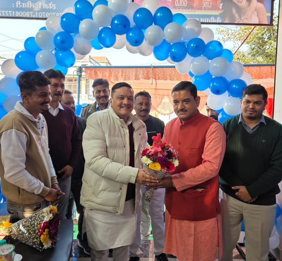 IMG 20260114 WA0011 हल्द्वानी में 13वें आँचल मिल्क पार्लर का शुभारंभ, महापौर गजराज बिष्ट ने काटा फीता