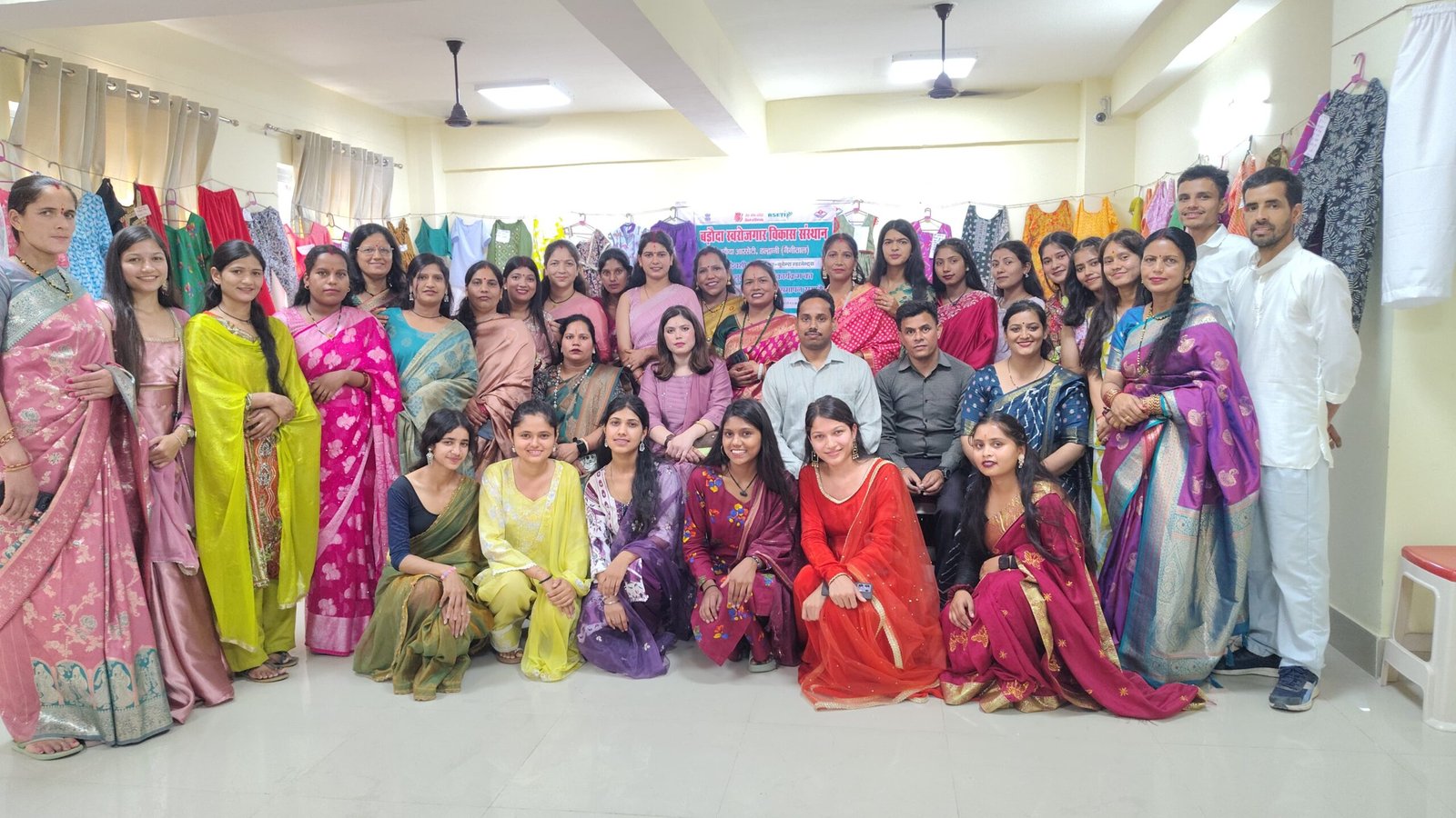 IMG 20260609 WA0027 scaled 31 दिवसीय महिला वस्त्र निर्माण प्रशिक्षण कार्यक्रम का सफलतापूर्वक समापन