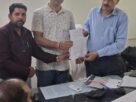 IMG 20260615 WA00842 बगडवार बैंड-वीरसिंग्या मोटरमार्ग निर्माण की मांग तेज, कांग्रेस नेताओं ने पीएमजीएसवाई अधिकारी को सौंपा ज्ञापन