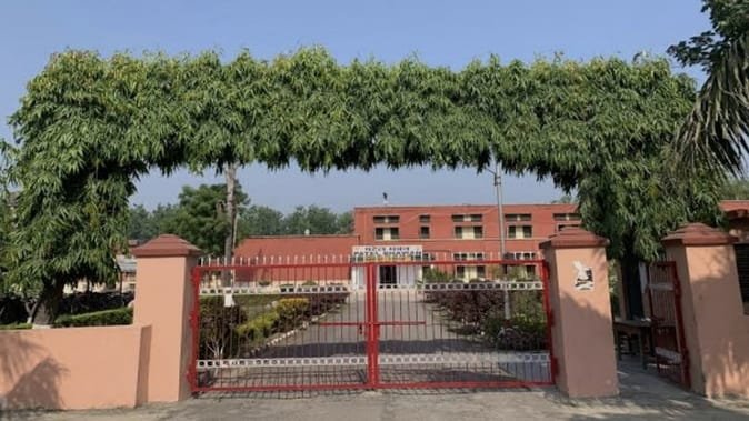 देश के नामी पंत विश्वविद्यालय के 150 छात्र फूड प्वाइजनिंग का शिकार 1 pnt uni देश के नामी पंत विश्वविद्यालय के 150 छात्र फूड प्वाइजनिंग का शिकार