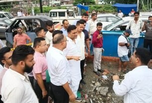 IMG 20260707 WA0101 हल्द्वानी में अधूरे सड़क खुदान पर मंत्री कैड़ा सख्त, बोले पहले पुरानी सड़कें दुरुस्त करें फिर नई खुदाई करें