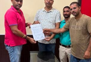 IMG 20260709 WA0034 भीमताल की ग्रामीण सड़कों और किसानों की समस्याएं उठाई 