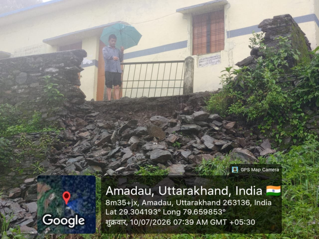 IMG 20260710 WA0030 अम्दौ विद्यालय की दीवार क्षतिग्रस्त, कांग्रेस नेता शर्मा ने उठाए सड़क और भ्रष्टाचार के मुद्दे