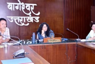 dm bgr मुख्यमंत्री घोषणाओं की प्रगति की बागेश्वर जिलाधिकारी ने की समीक्षा, लंबित कार्यों में तेजी लाने के दिए निर्देश