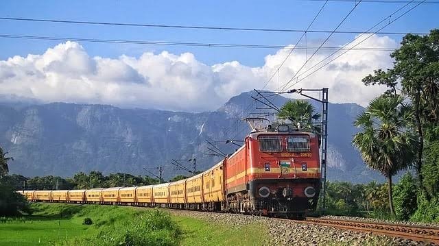 कुमाऊं के लोगों को सौगात: 18 जुलाई से शुरू होगी रामनगर-देहरादून सीधी रेल सेवा 1 ramnagar to dehradun train कुमाऊं के लोगों को सौगात: 18 जुलाई से शुरू होगी रामनगर-देहरादून सीधी रेल सेवा