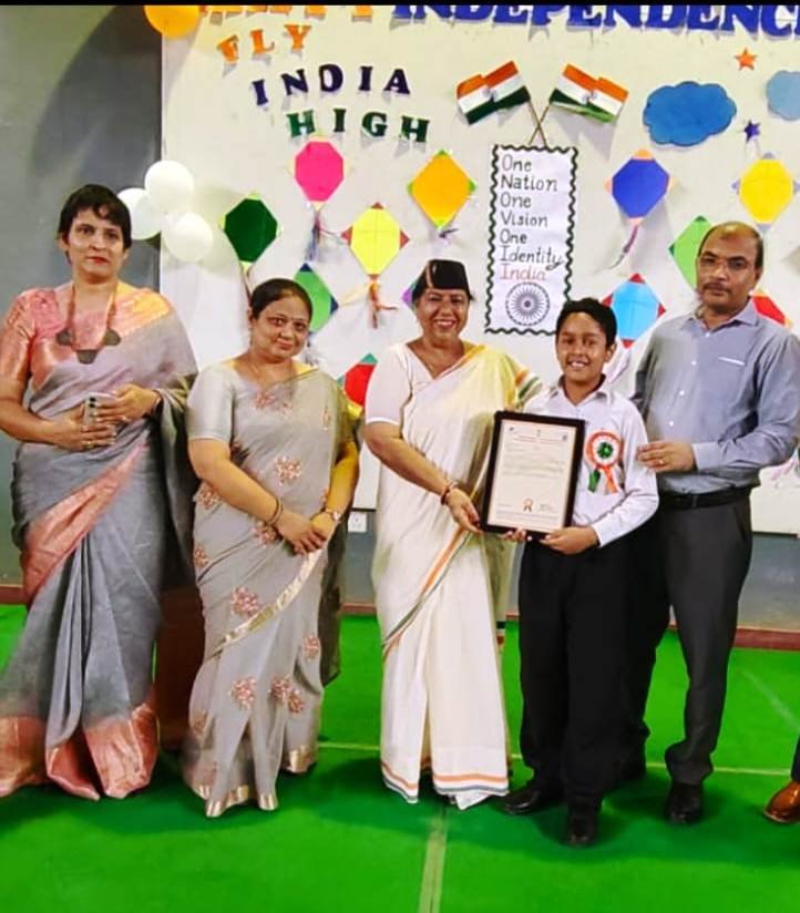 2 पंतनगर : कक्षा 6 के छात्र व्योम केसरवानी के अनूठे आविष्कार को मिला डिजाइन पेटेंट