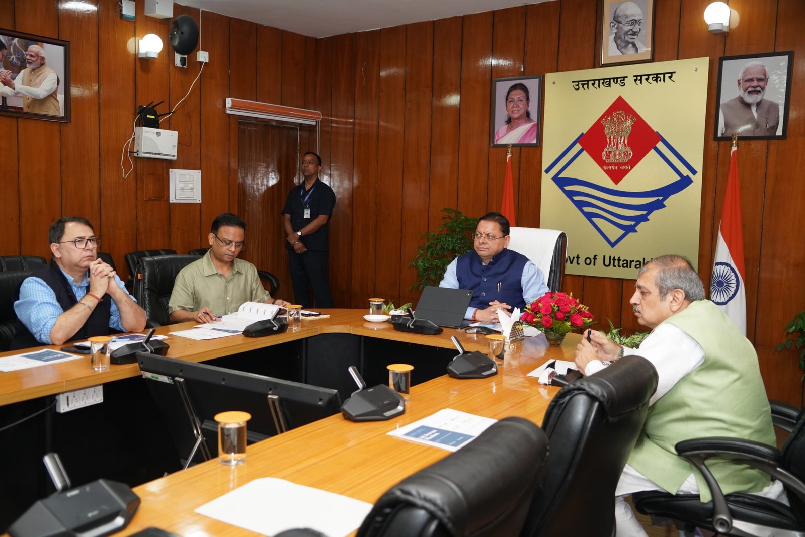 IMG 20260812 WA0044 scaled सिर्फ कनेक्शन नहीं, हर घर नियमित और सुरक्षित पानी पहुंचे: सीएम धामी