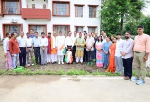 IMG 20260815 WA0026 देशभक्ति के रंग में रंगा उत्तराखंड मुक्त विश्वविद्यालय, ध्वजारोहण के साथ मनाया 80वां स्वतंत्रता दिवस