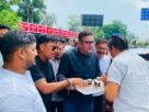IMG 20260825 WA0042 चीनी महंगी तो कांग्रेस ने पिलाई फीकी चाय, तिकोनिया में गूंजा महंगाई के खिलाफ विरोध