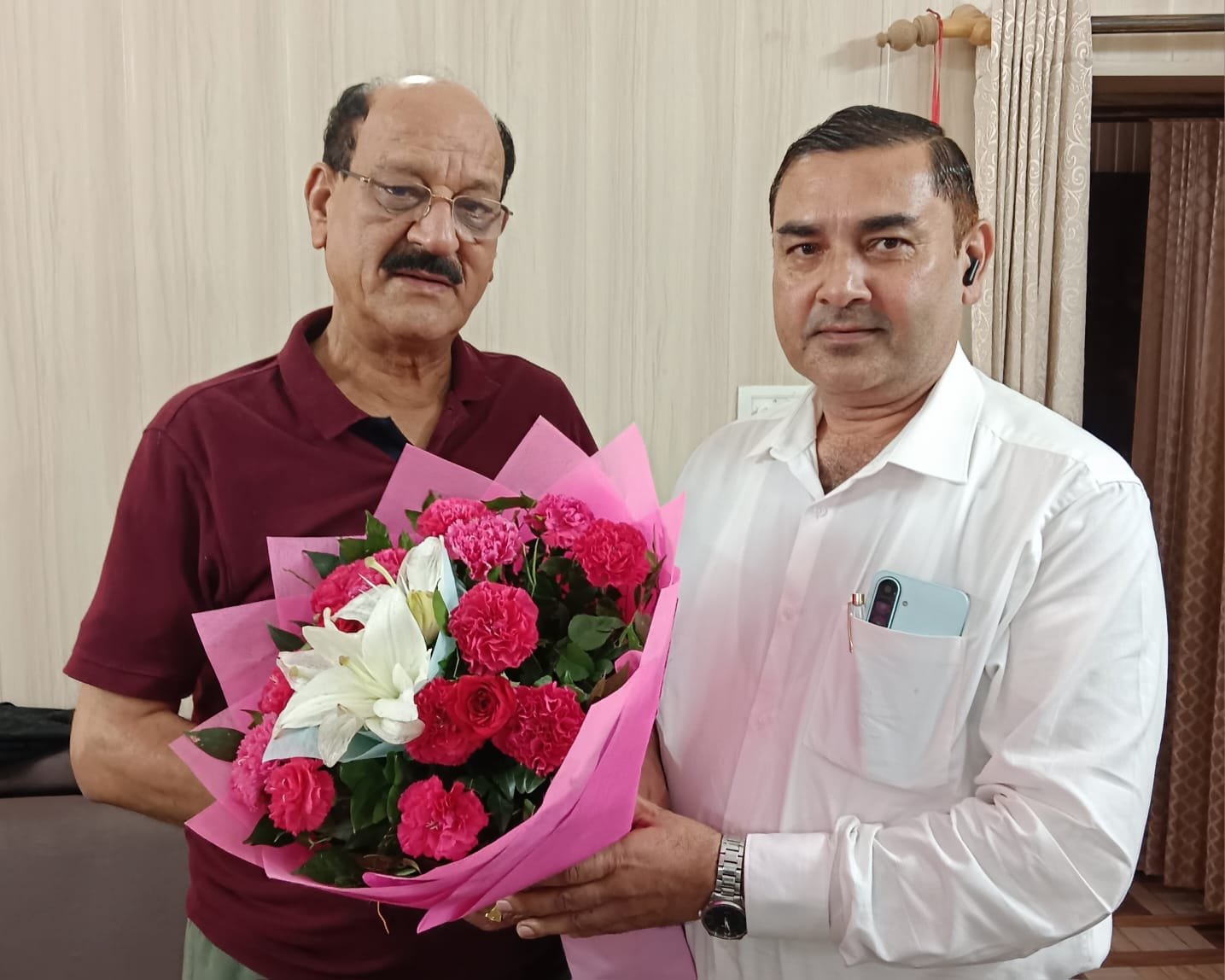 IMG 20260906 WA0058 स्वास्थ्य मंत्री से मिले सीएमओ डॉ. संजीव गोस्वामी, जिले की स्वास्थ्य व्यवस्थाओं और योजनाओं की दी जानकारी