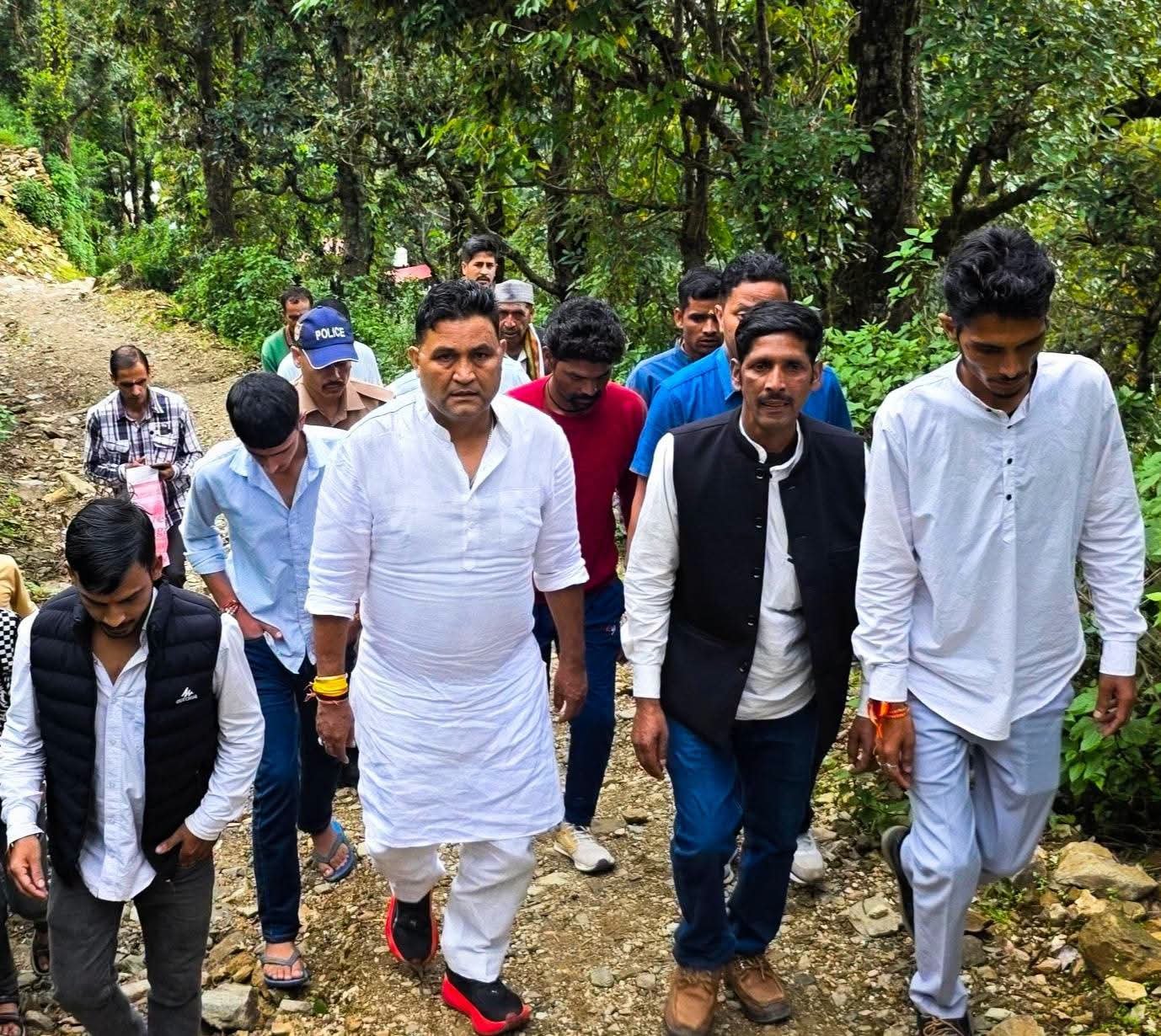 IMG 20260913 WA0020 धारी के आपदा प्रभावित क्षेत्रों में पहुंचे मंत्री कैड़ा, नुकसान का जायजा लेकर अधिकारियों को दिए राहत के निर्देश