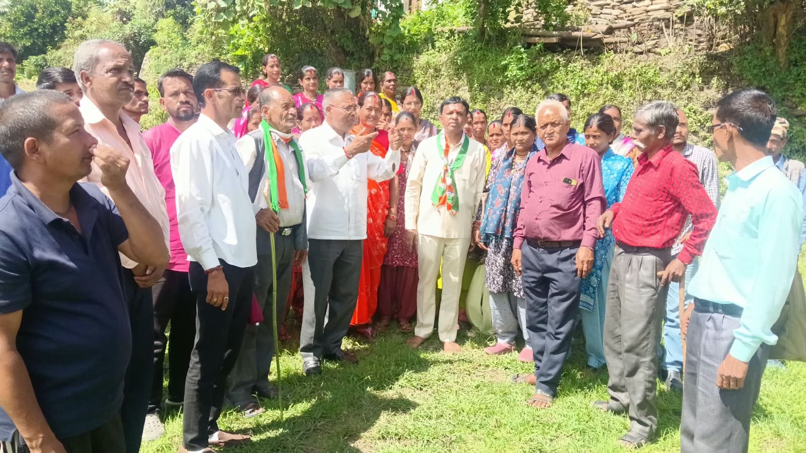 IMG 20260914 WA0001 आजादी के दशकों बाद भी सड़क को तरस रहा पनेर गांव, डॉ. अजयपाल के 'जन मिलन' में छलका ग्रामीणों का दर्द