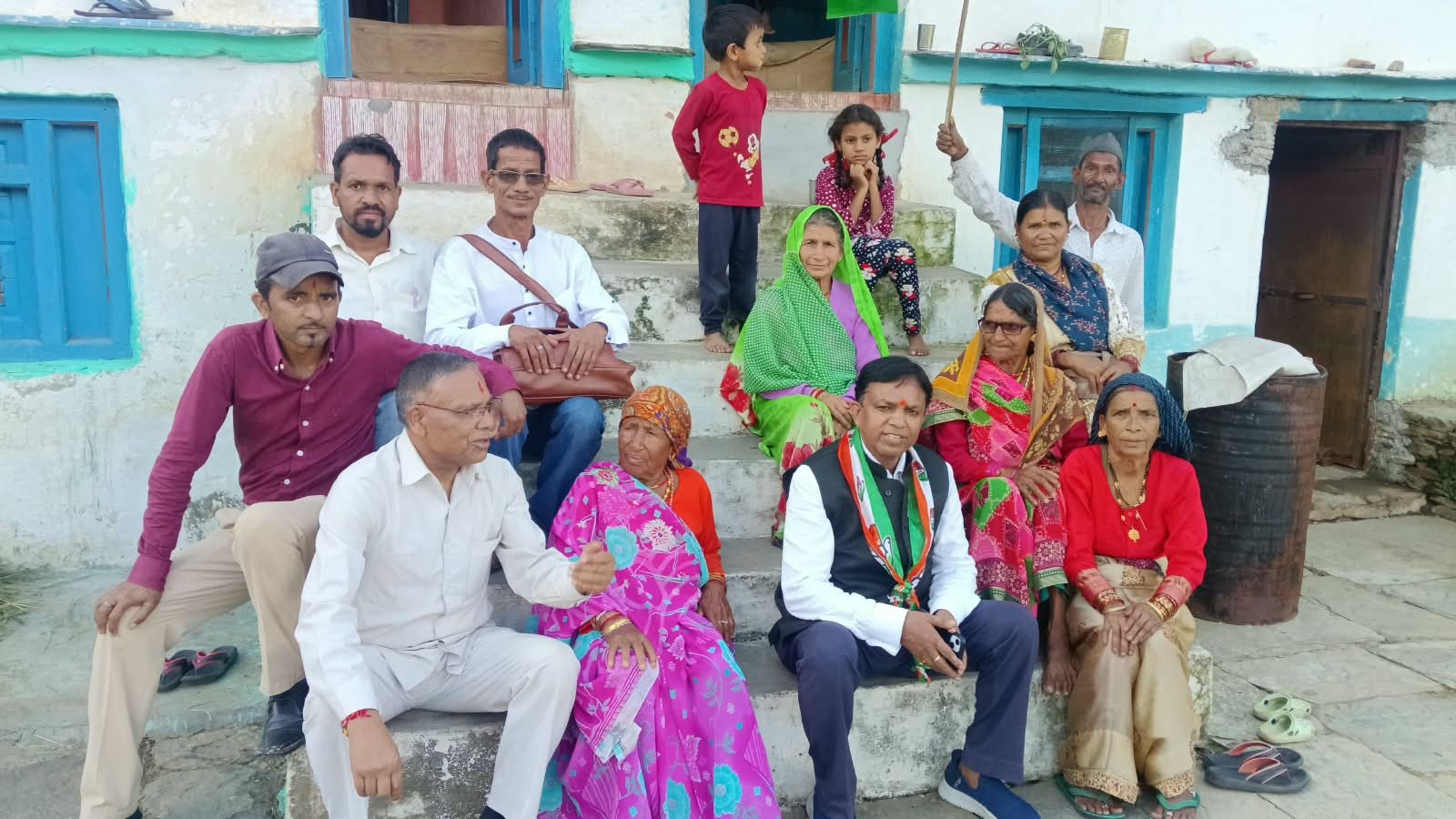 IMG 20260915 WA0057 सोमेश्वर : गणनाथ मंदिर मोटर मार्ग नहीं बनने पर भाजपा सरकार के खिलाफ फूटा ग्रामीणों का गुस्सा