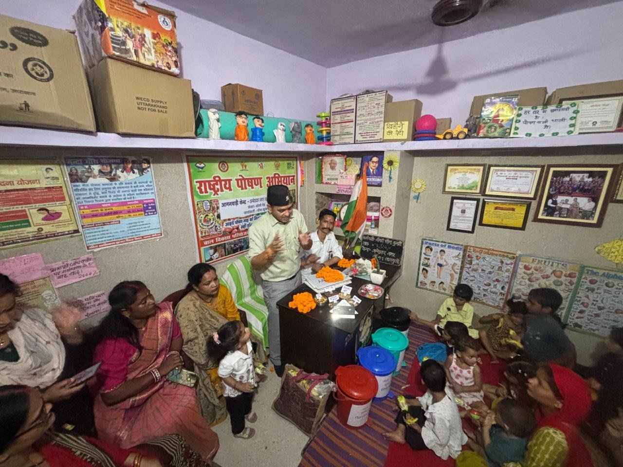 लालकुआँ: आंगनबाड़ी केंद्रों में चला स्वच्छता जागरूकता अभियान, गीले-सूखे कचरे के पृथक्करण का दिया संदेश 1 lotni लालकुआँ: आंगनबाड़ी केंद्रों में चला स्वच्छता जागरूकता अभियान, गीले-सूखे कचरे के पृथक्करण का दिया संदेश