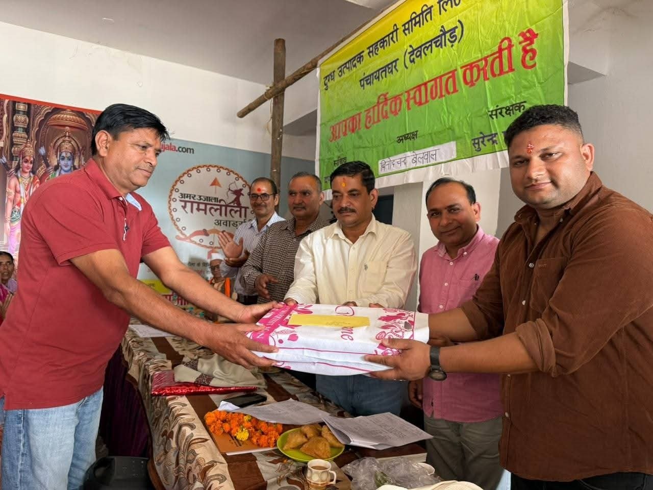 deri1 धनतेरस-दीपावली से पहले दुग्ध उत्पादकों को नैनीताल दुग्ध संघ की सौगात